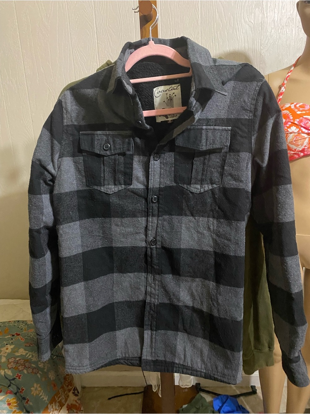 Men's Black & Gray Plaid Button-Down Shirt